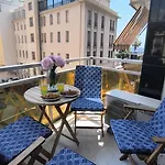 Royal Lux Spacious Seaside Pool Νίκαια