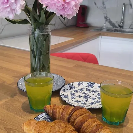 Royal Lux Spacious Seaside Pool * Nice