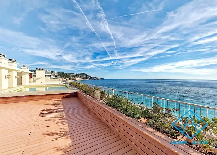 Royal Lux Spacious Seaside Pool Apartman *