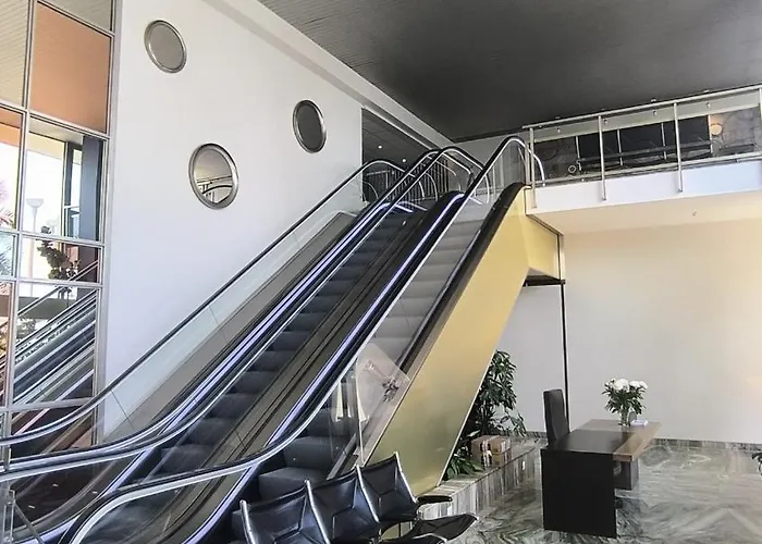 Apartman Royal Lux Spacious Seaside Pool Nizza