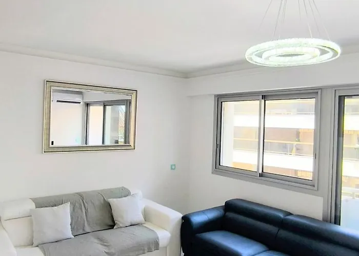 Royal Lux Spacious Seaside Pool * Nizza