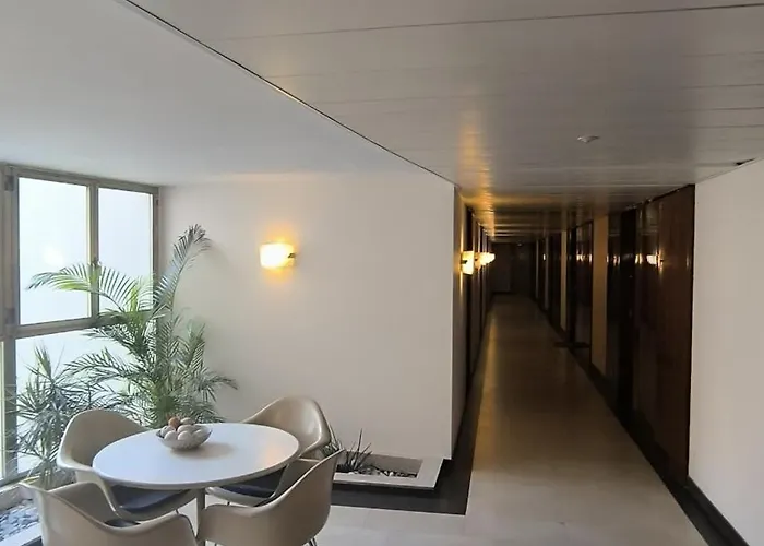 Royal Lux Spacious Seaside Pool *