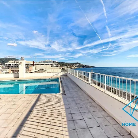 Royal Lux Spacious Seaside Pool